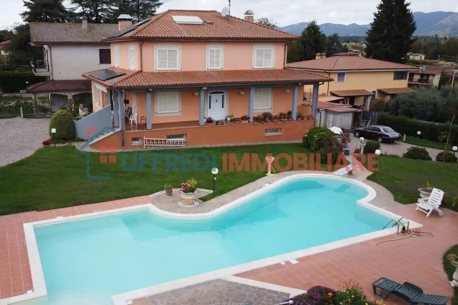 Villa in vendita a Valmontone