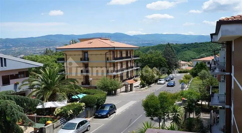 Appartamento in affitto a Castrolibero