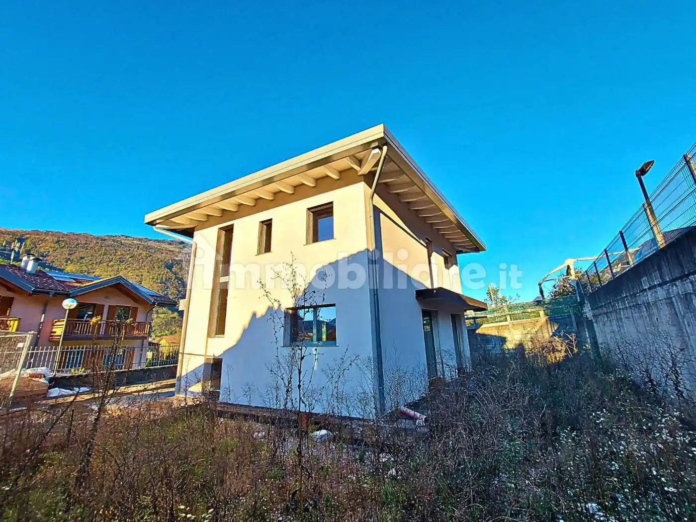 Villa in vendita a Levico Terme