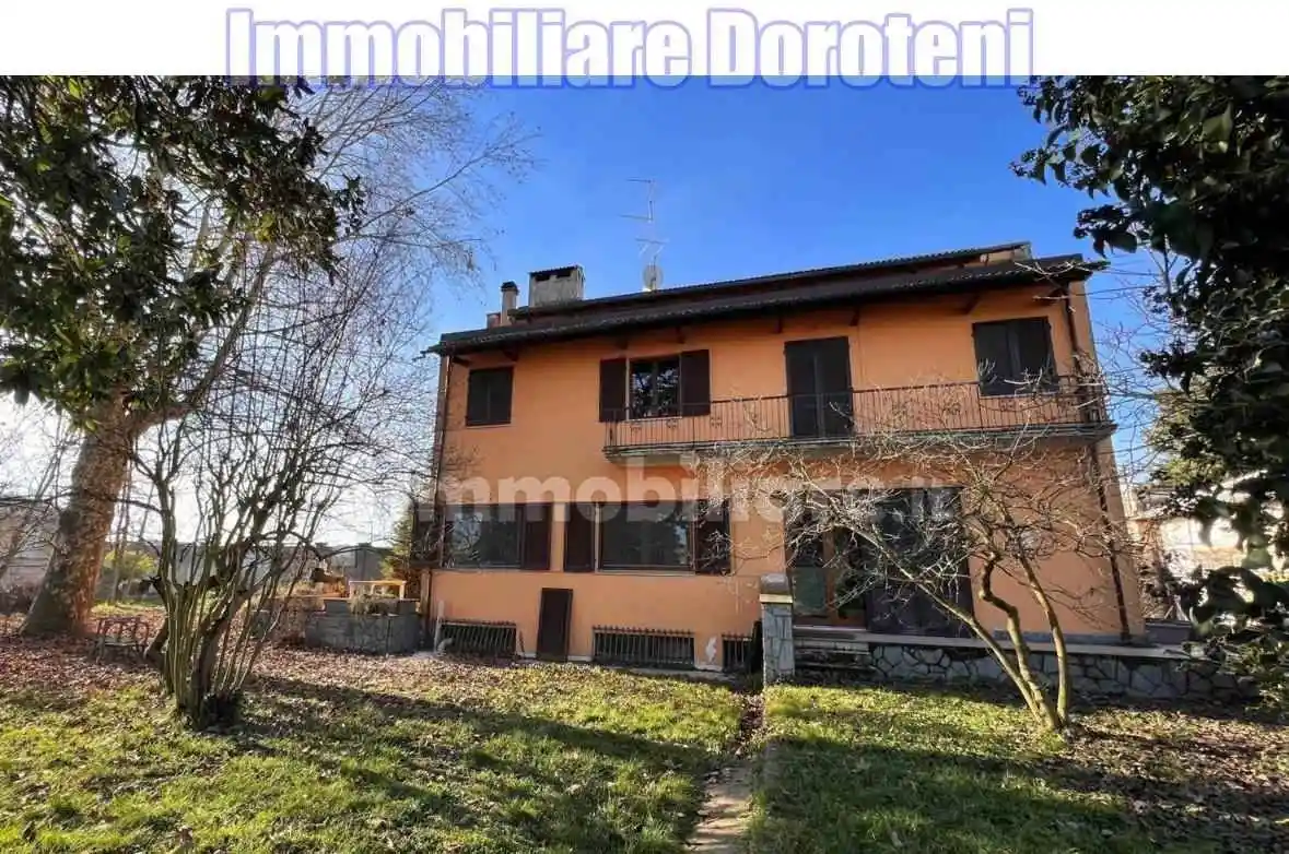 Villa in vendita a Palestro