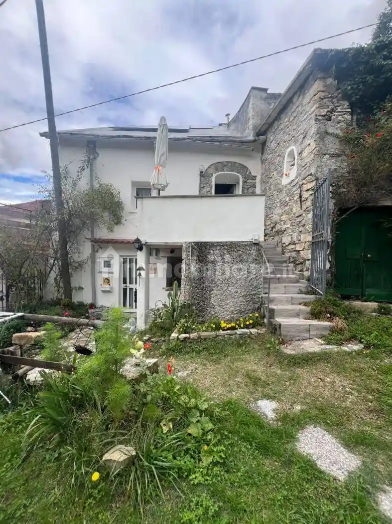 Casa indipendente in vendita a Sant'Olcese