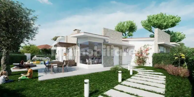 Villa in vendita a Ladispoli