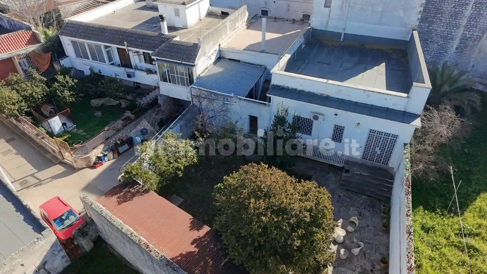 Palazzo - Edificio in vendita a Bari