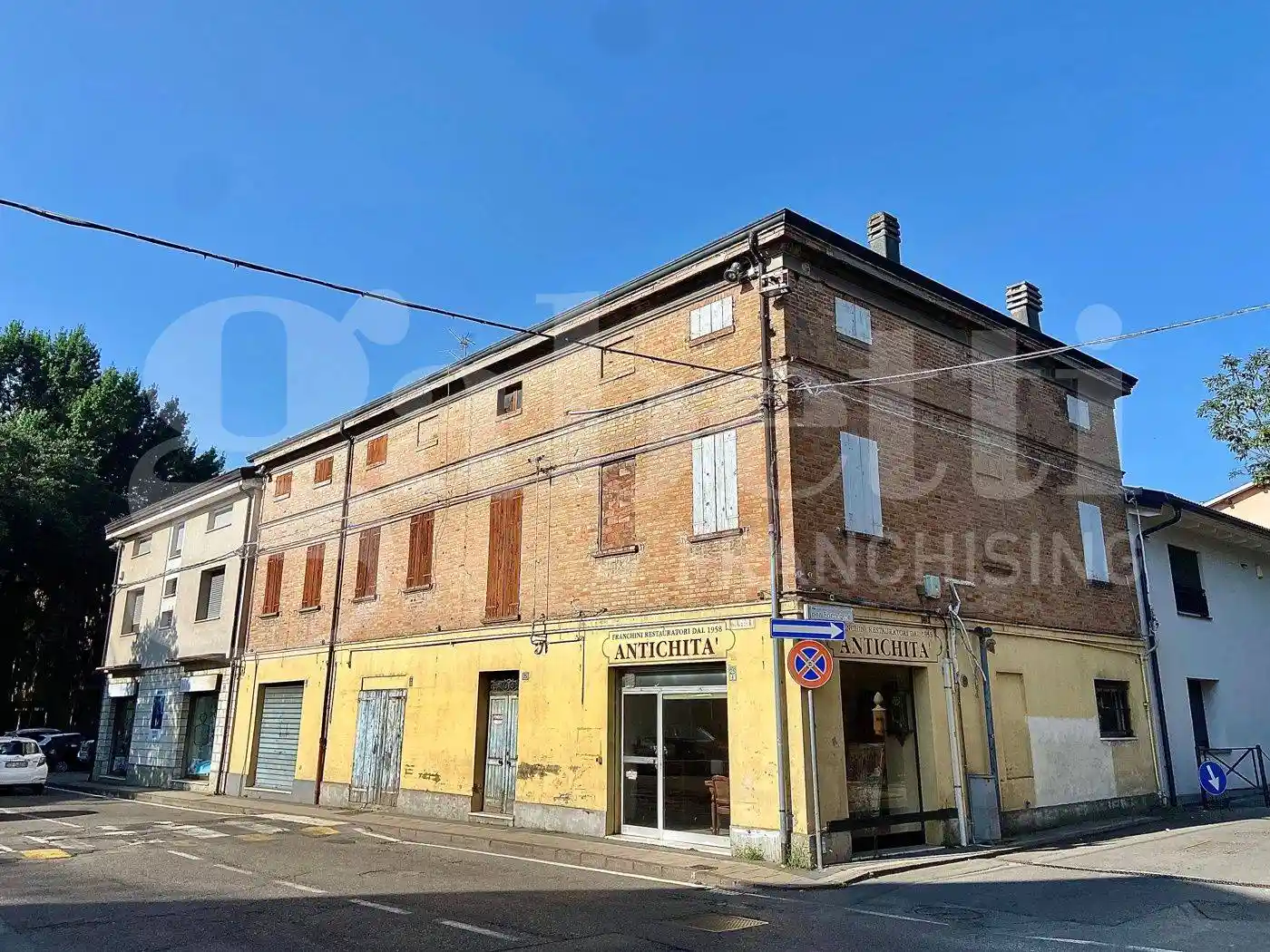 Palazzo - Edificio in vendita a Castelnuovo Rangone