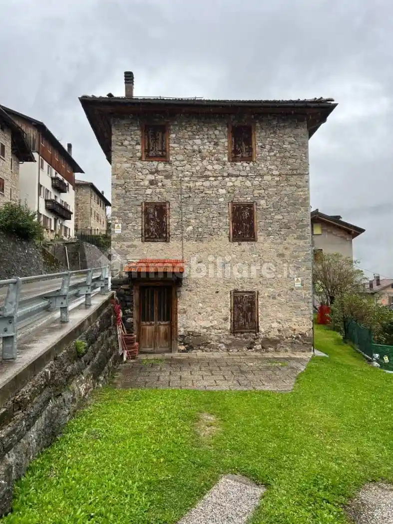 Casa indipendente in vendita a Vigo di Cadore