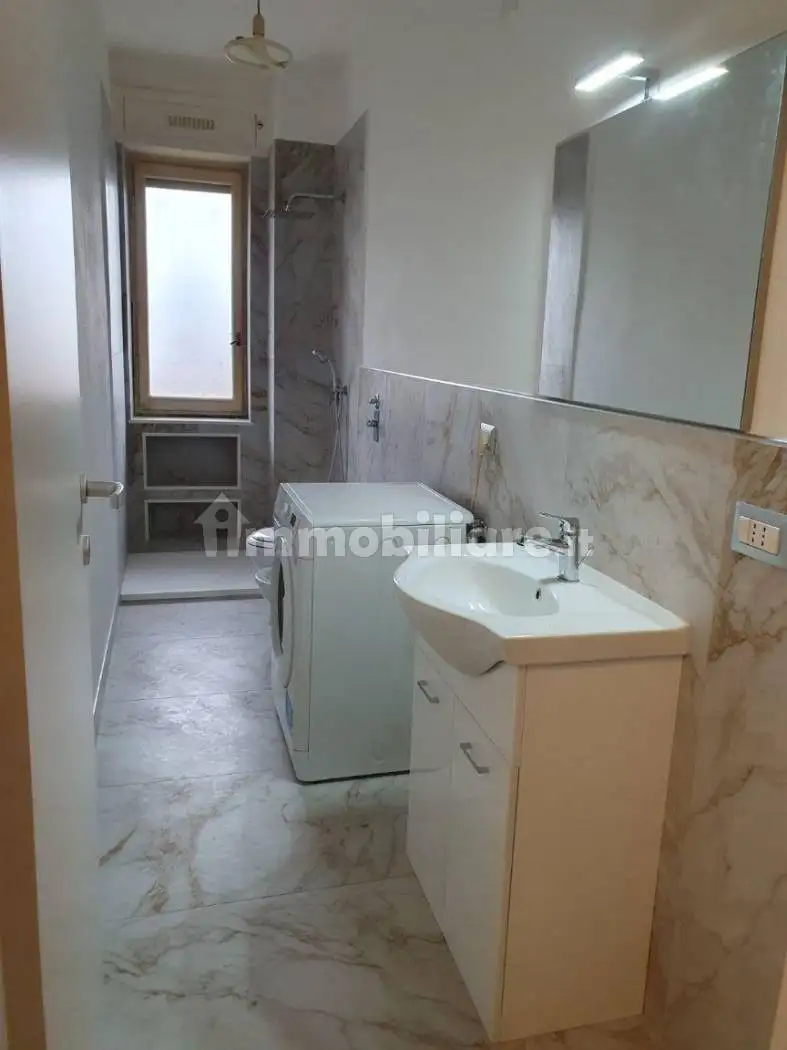 Bilocale via Giuseppe Garibaldi 24, Centro, Bollate - foto 4