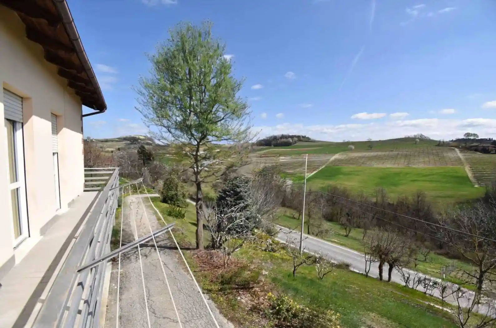 Villa in vendita a Monforte d'Alba