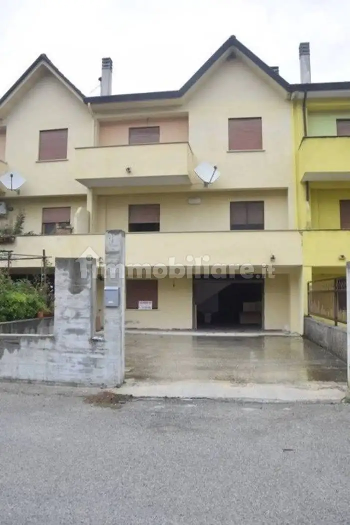 Villa in vendita a Vallemaio