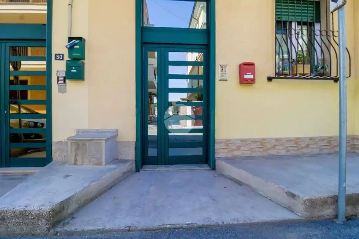 Appartamento via Cristoforo Colombo 30, Centro, Pineto - foto 4