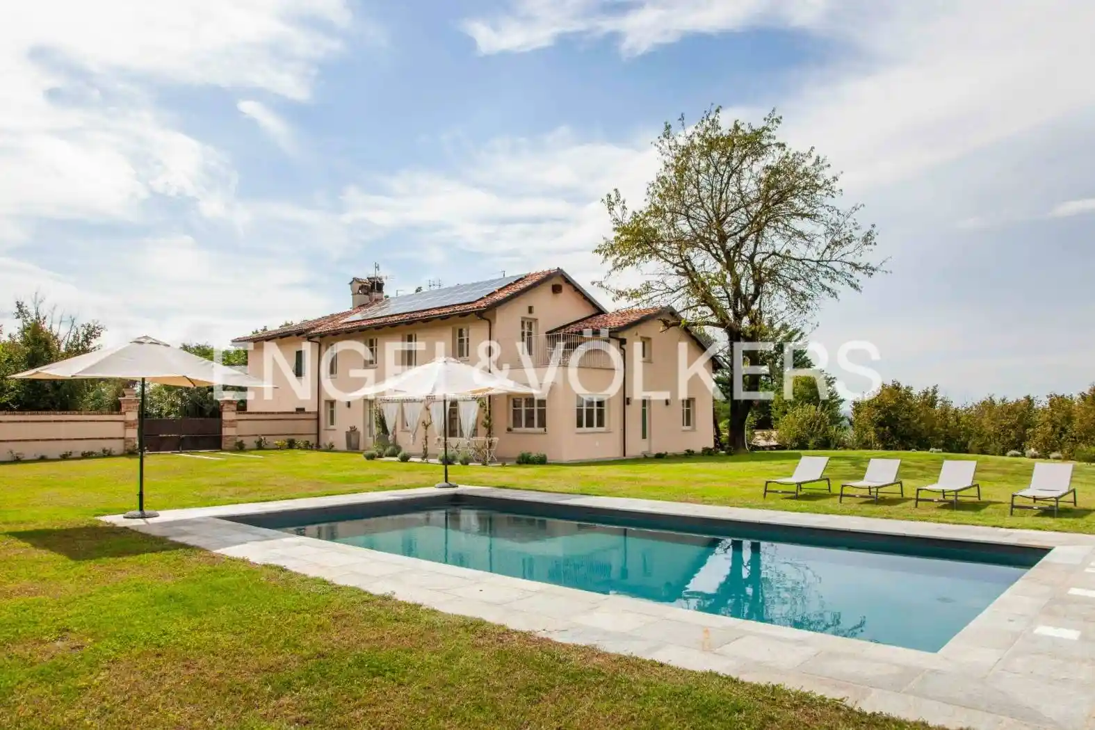 Villa in vendita a Cherasco