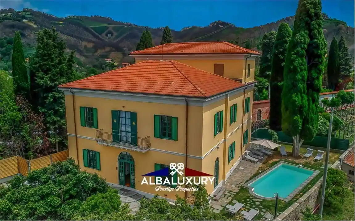Villa in vendita a Massarosa