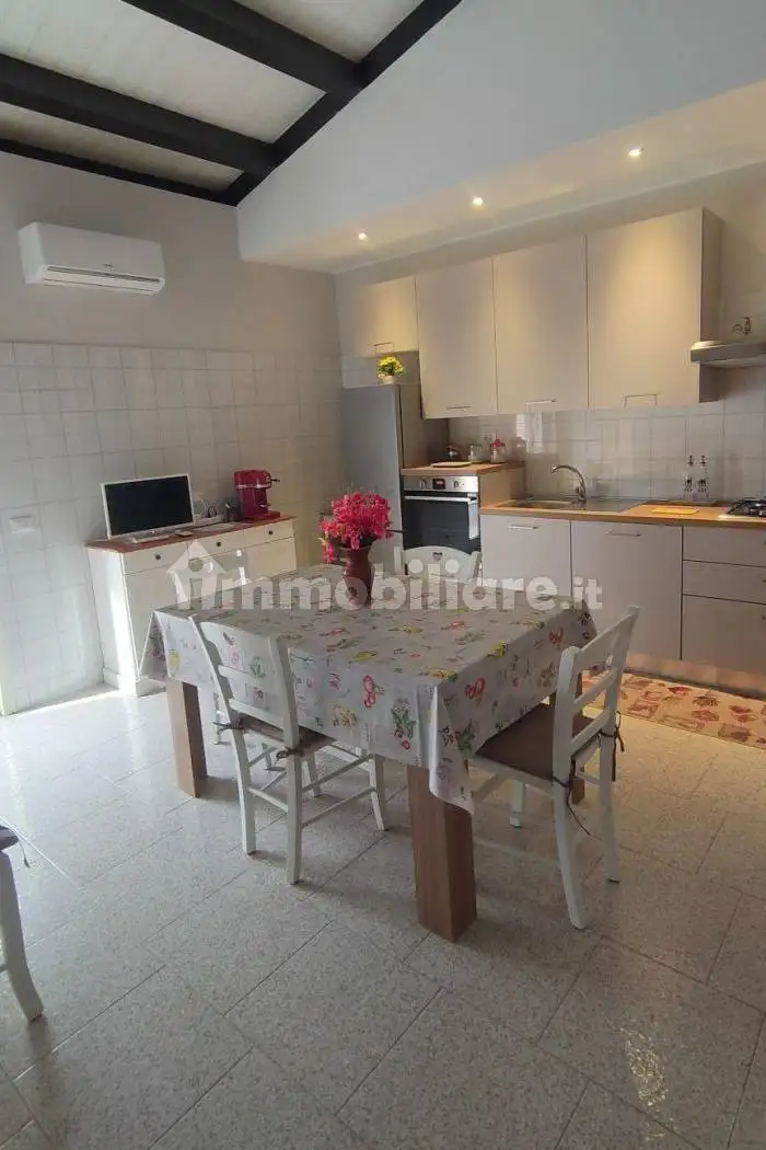Appartamento in affitto a Sant'Agata di Militello