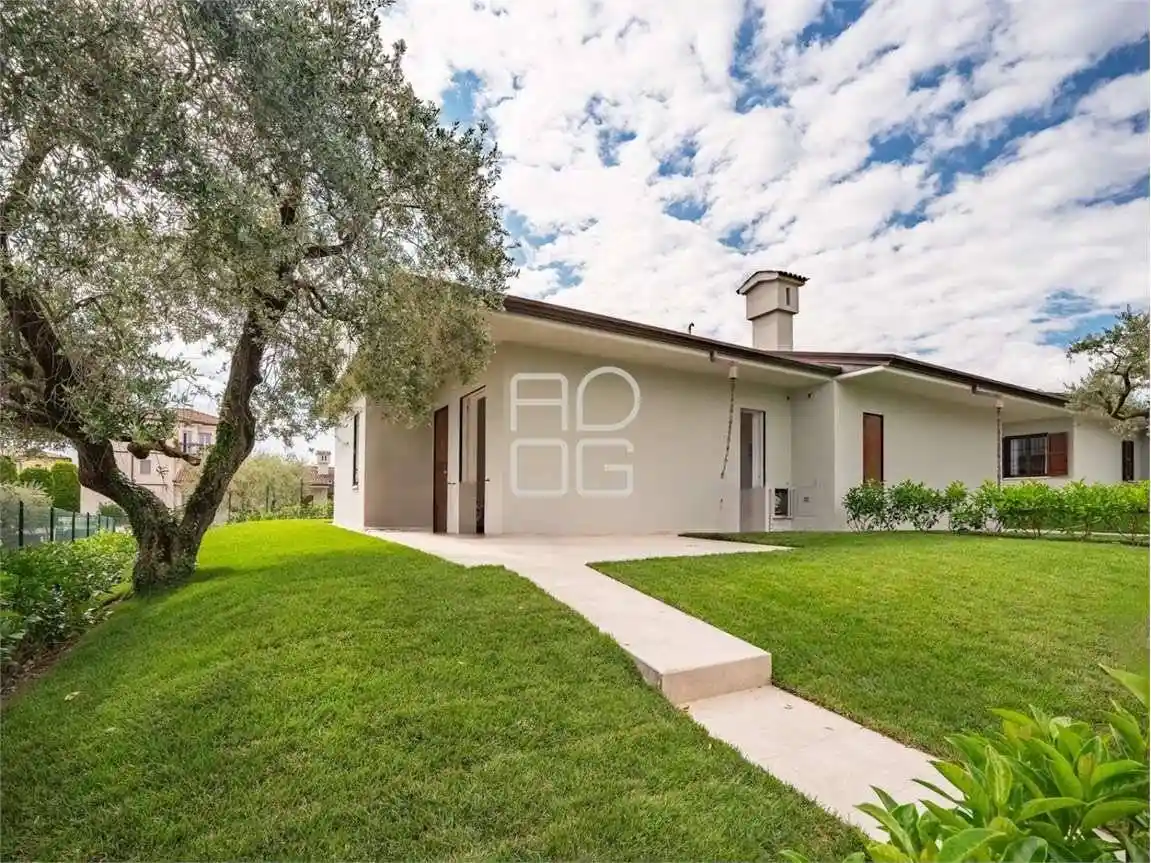 Appartamento in vendita a Desenzano del Garda