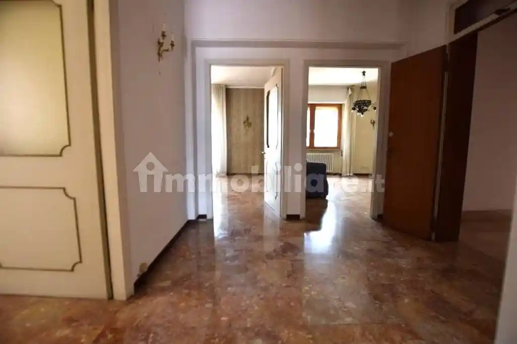 Casa indipendente in vendita a Poggibonsi