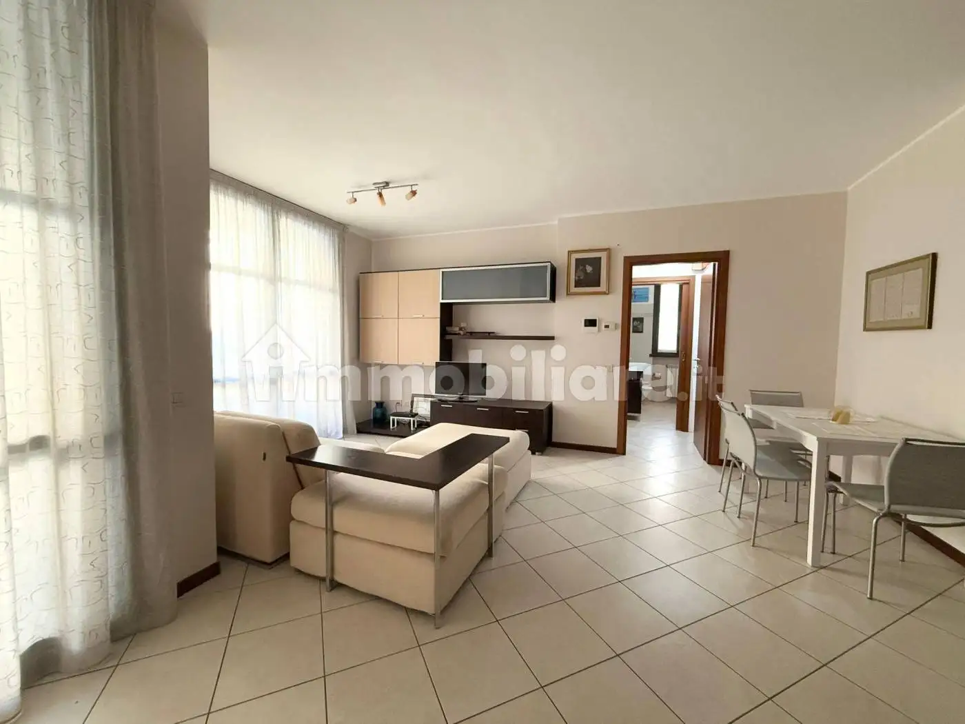 Appartamento in affitto a Biassono