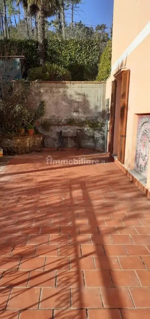 Appartamento in vendita a Carrodano