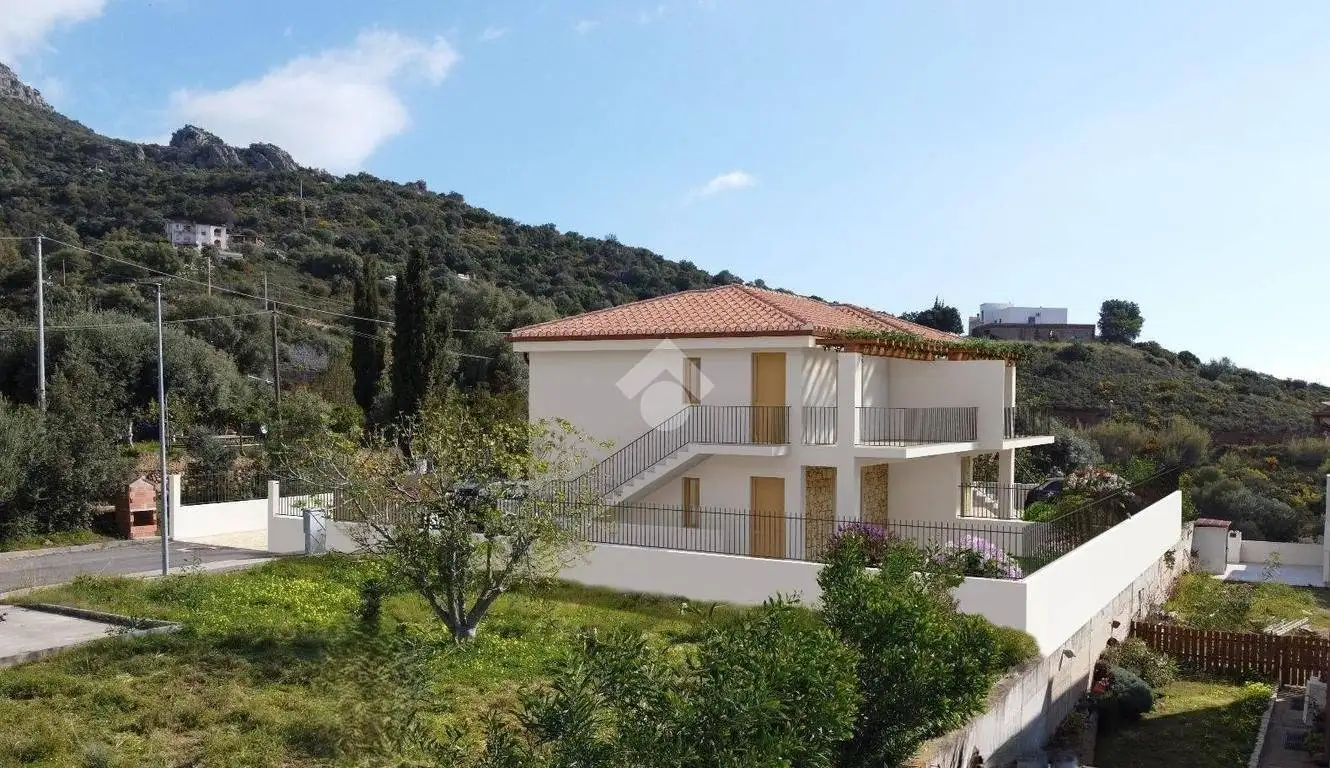 Appartamento in vendita a Baunei