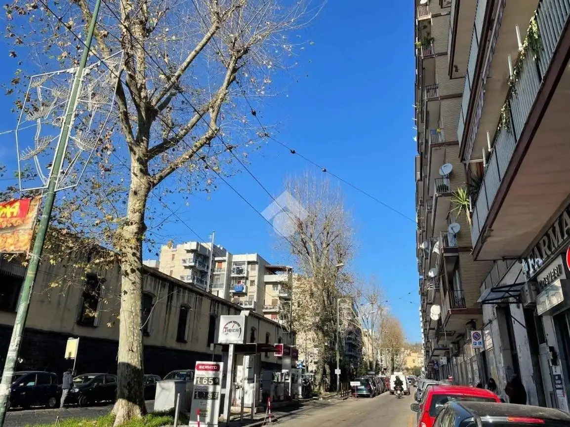 Appartamento in vendita a Napoli