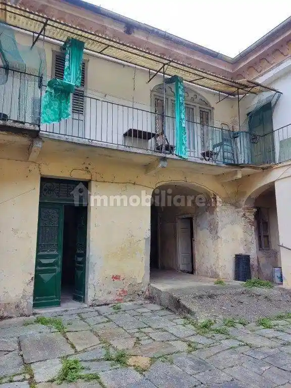 Casa indipendente in vendita a Casalzuigno
