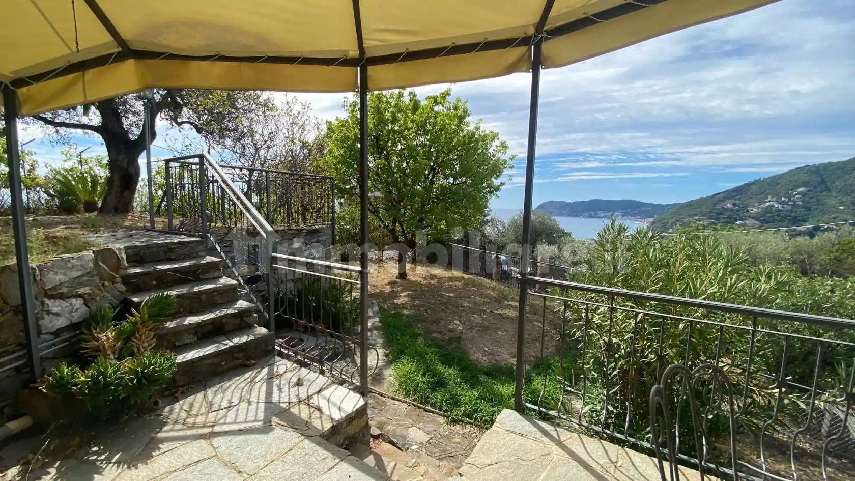 Villa in vendita a Alassio