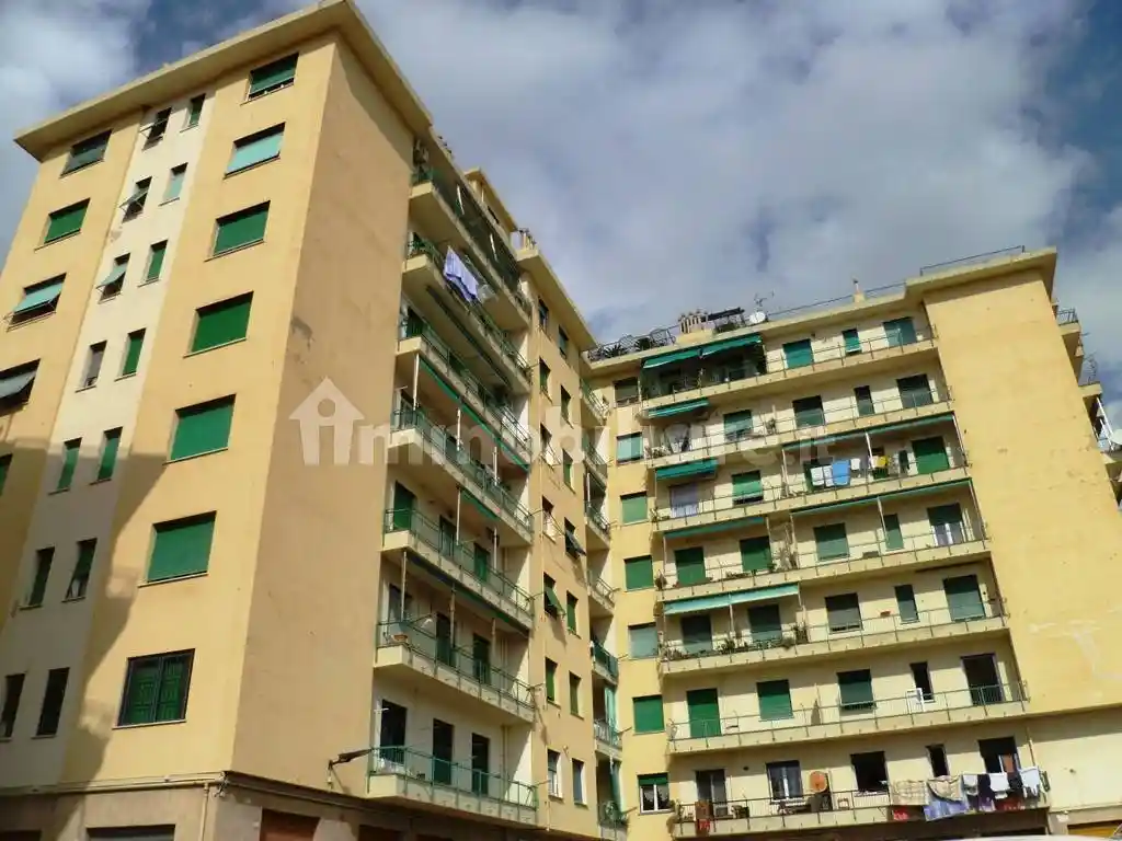 Appartamento in vendita a Genova