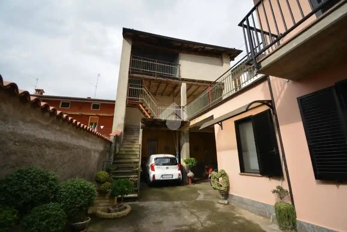 Rustico - Casale in vendita a Bottanuco