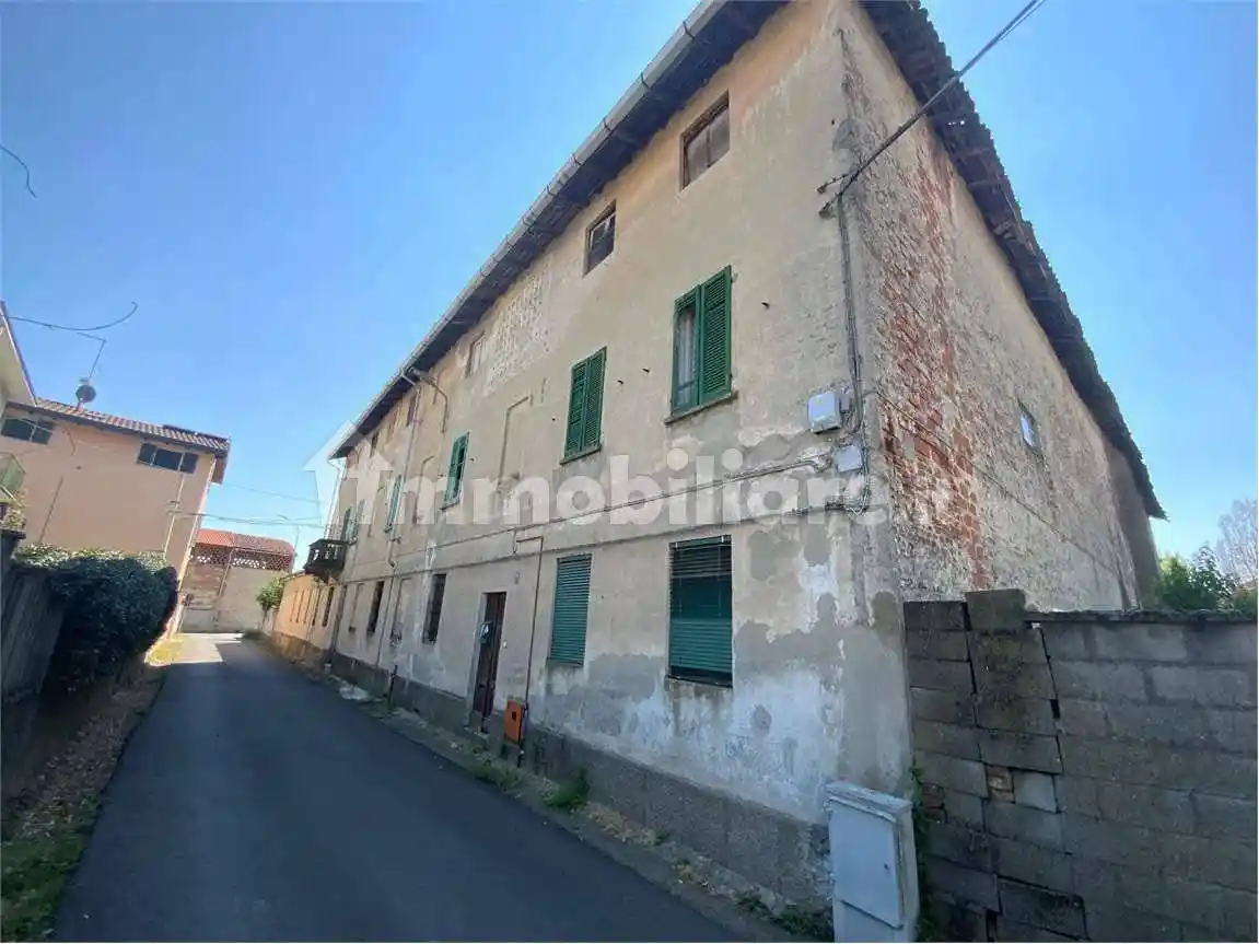 Rustico - Casale in vendita a Cameri