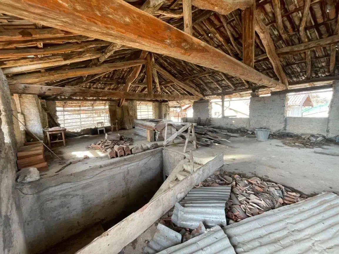 Rustico - Casale in vendita a Tenno