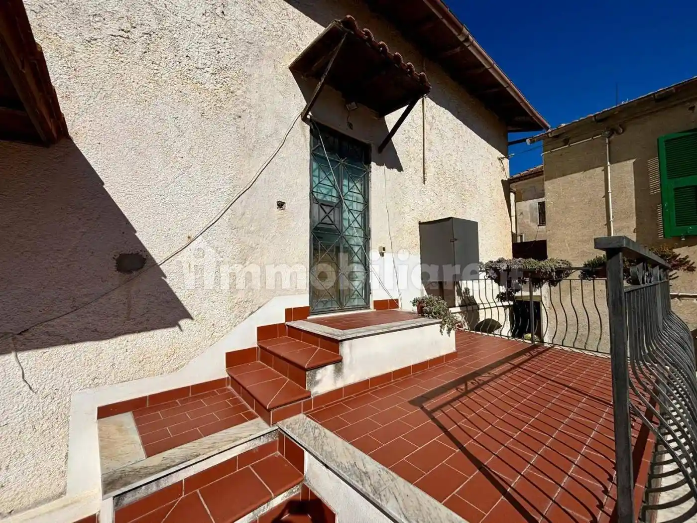 Casa indipendente in vendita a Albenga