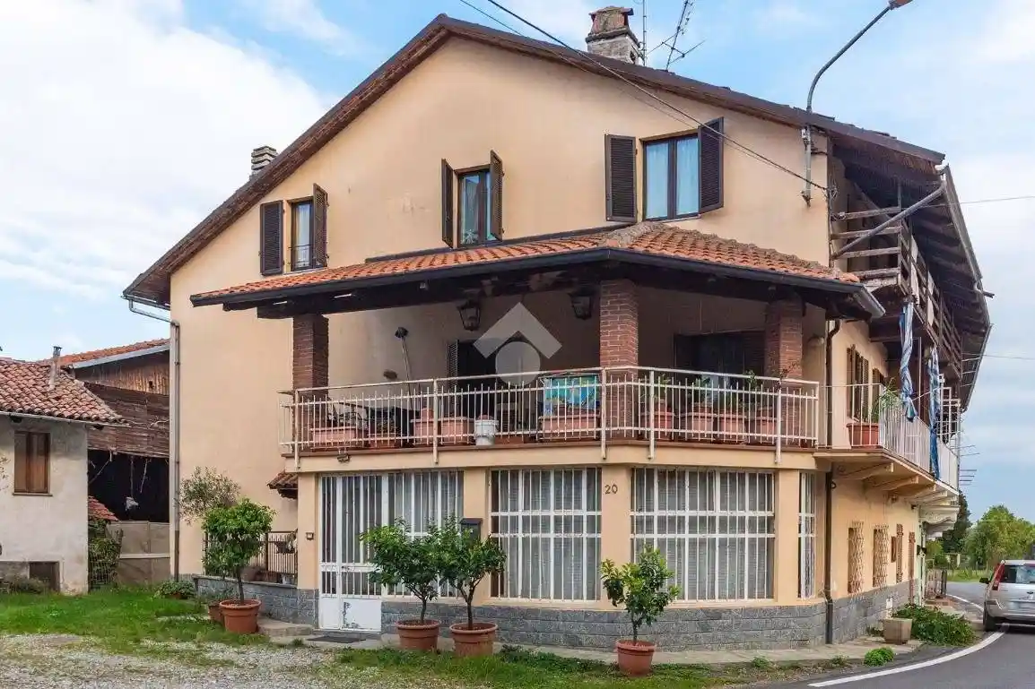 Casa indipendente in vendita a Nole