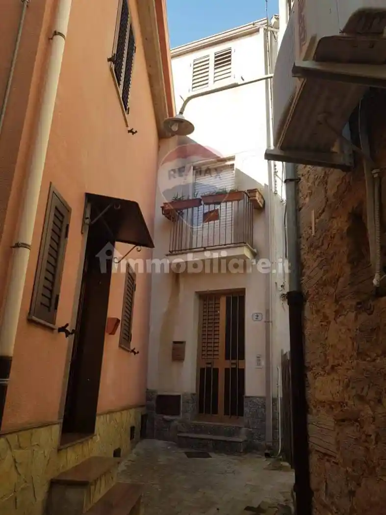 Casa indipendente in vendita a Nicosia