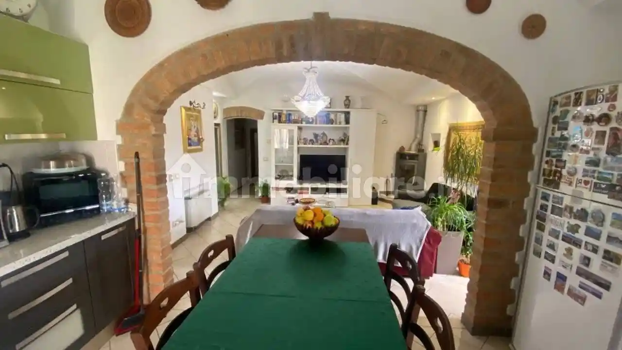 Appartamento in vendita a Roccastrada