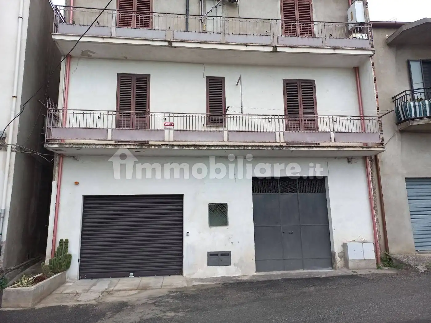 Trilocale via Genova 10, Centro, Zagarise