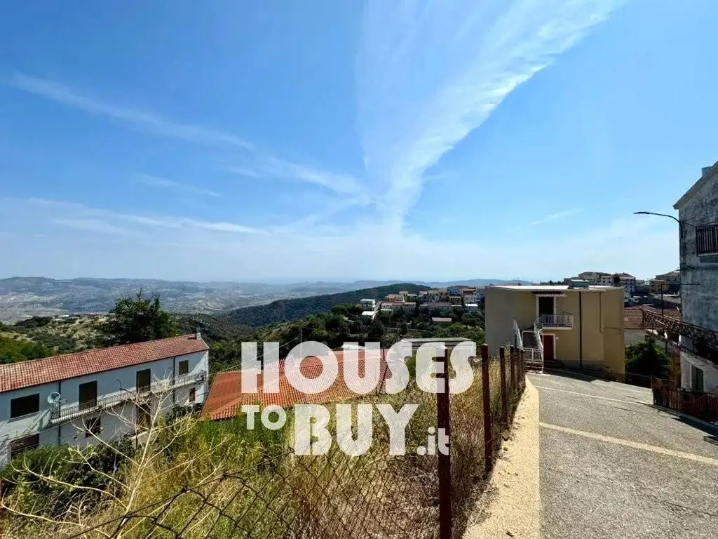 Appartamento in vendita a Carfizzi