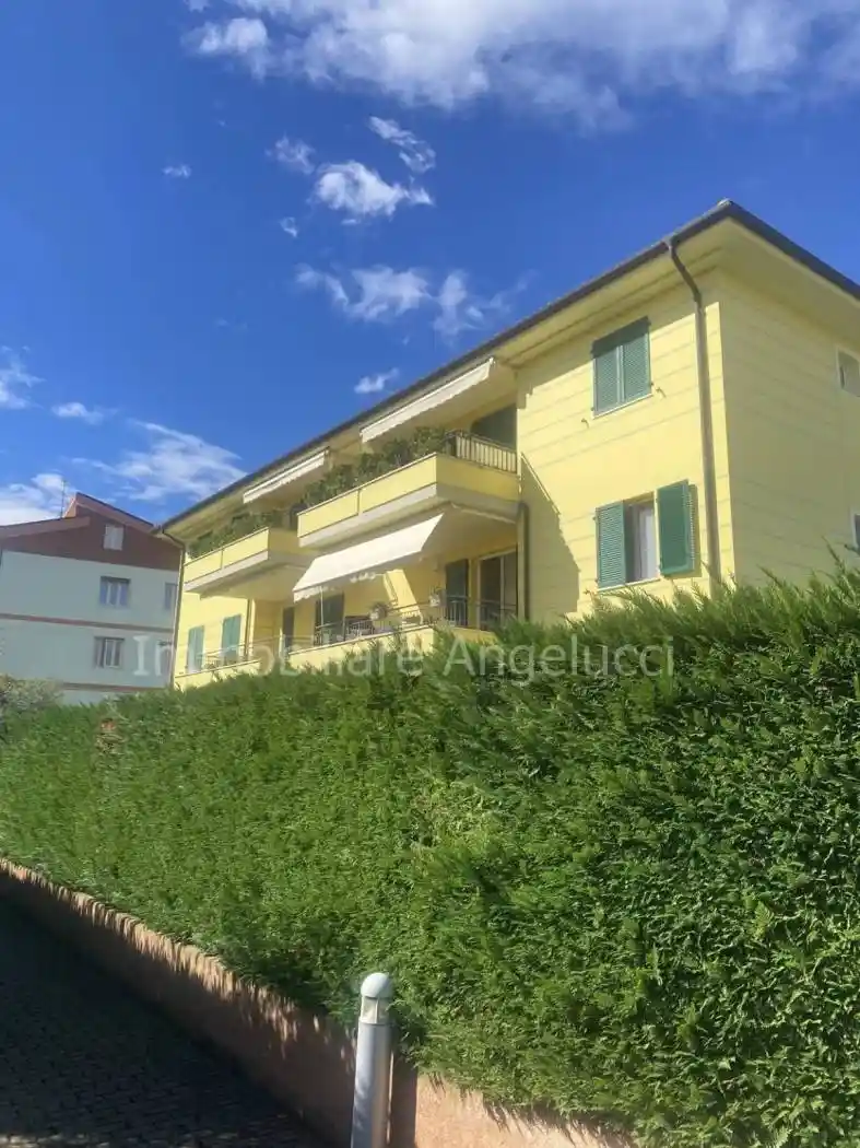 Appartamento in vendita a Borghetto Santo Spirito