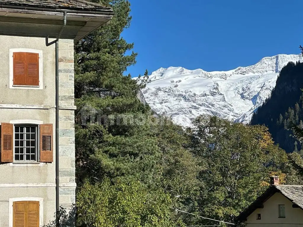 Appartamento in vendita a Gressoney-Saint-Jean