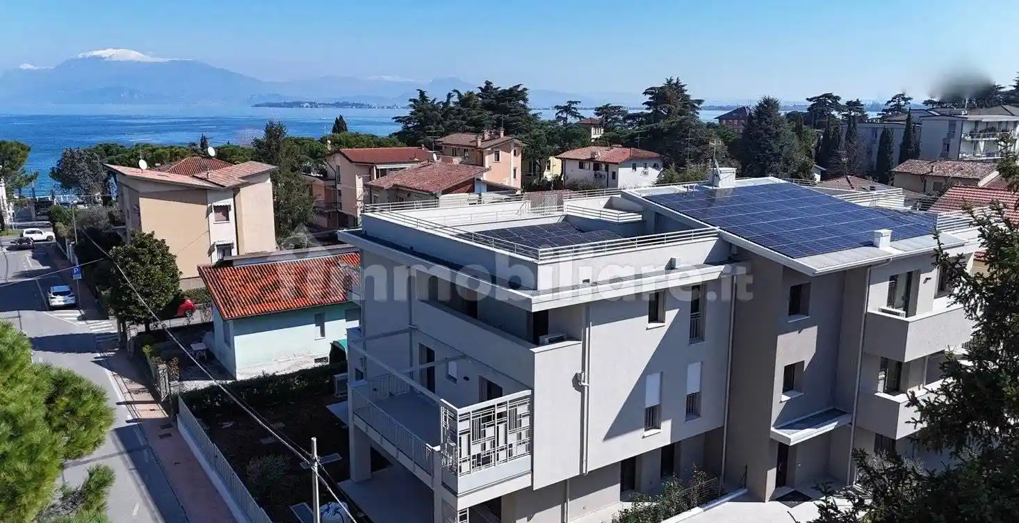 Appartamento in vendita a Desenzano del Garda