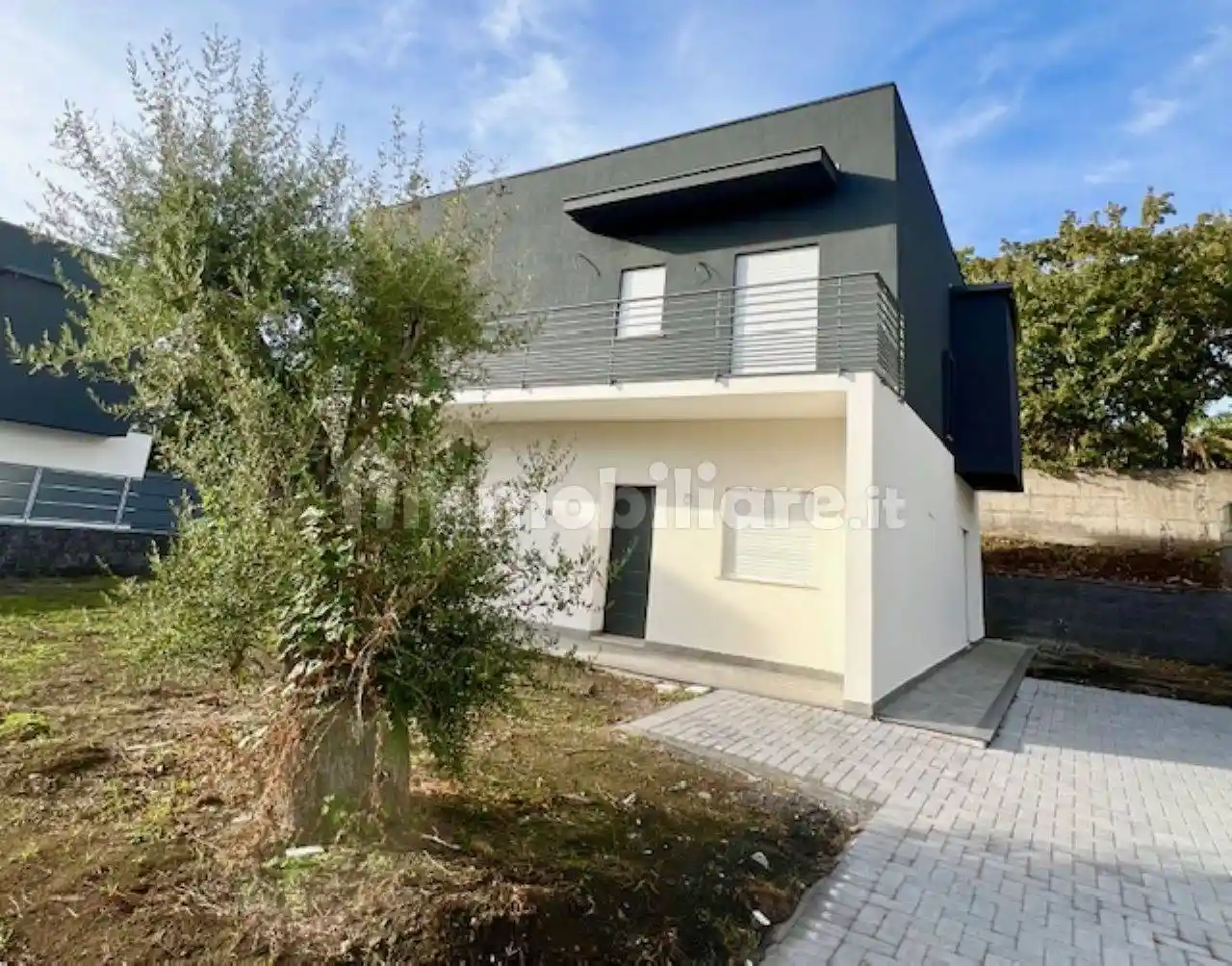 Villa in vendita a Gravina di Catania