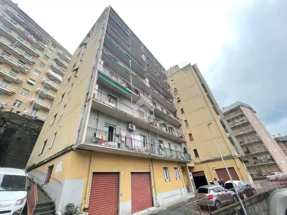 Appartamento in vendita a Genova