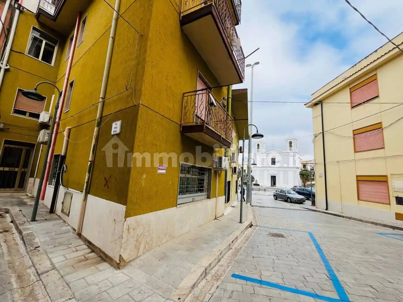 Appartamento in vendita a Campofelice di Roccella