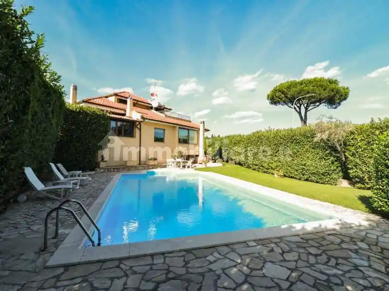 Villa in vendita a Formello