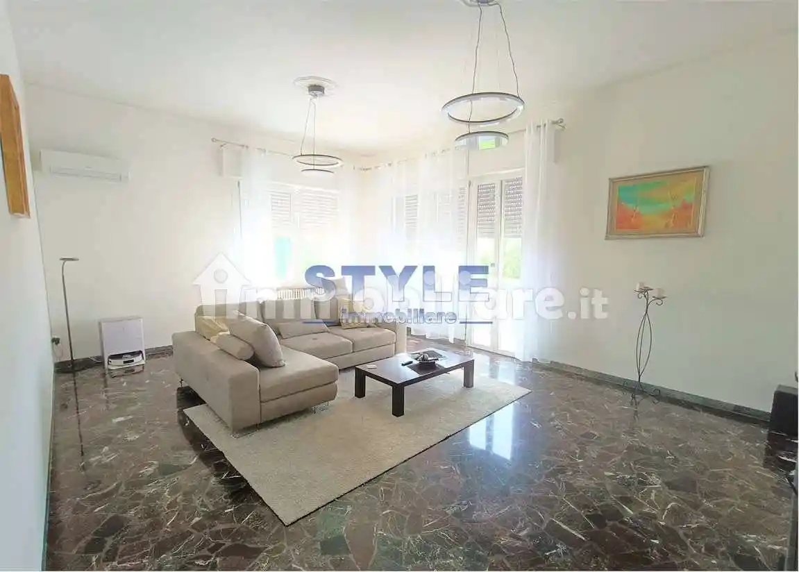 Casa indipendente in vendita a Campolongo Maggiore