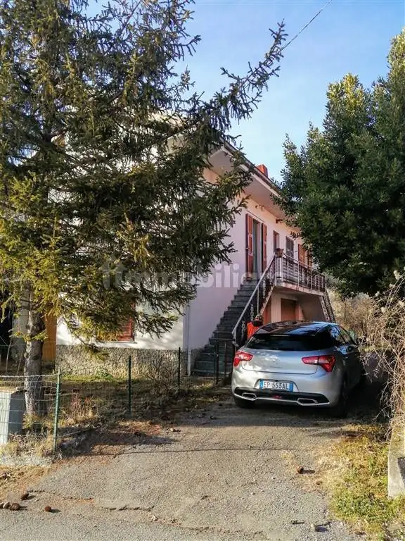 Terratetto unifamiliare 110 m², buono stato, Cantalupo Ligure - foto 3