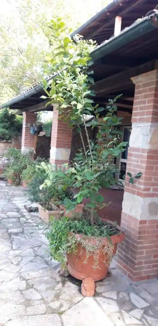 Villa in vendita a Canale Monterano