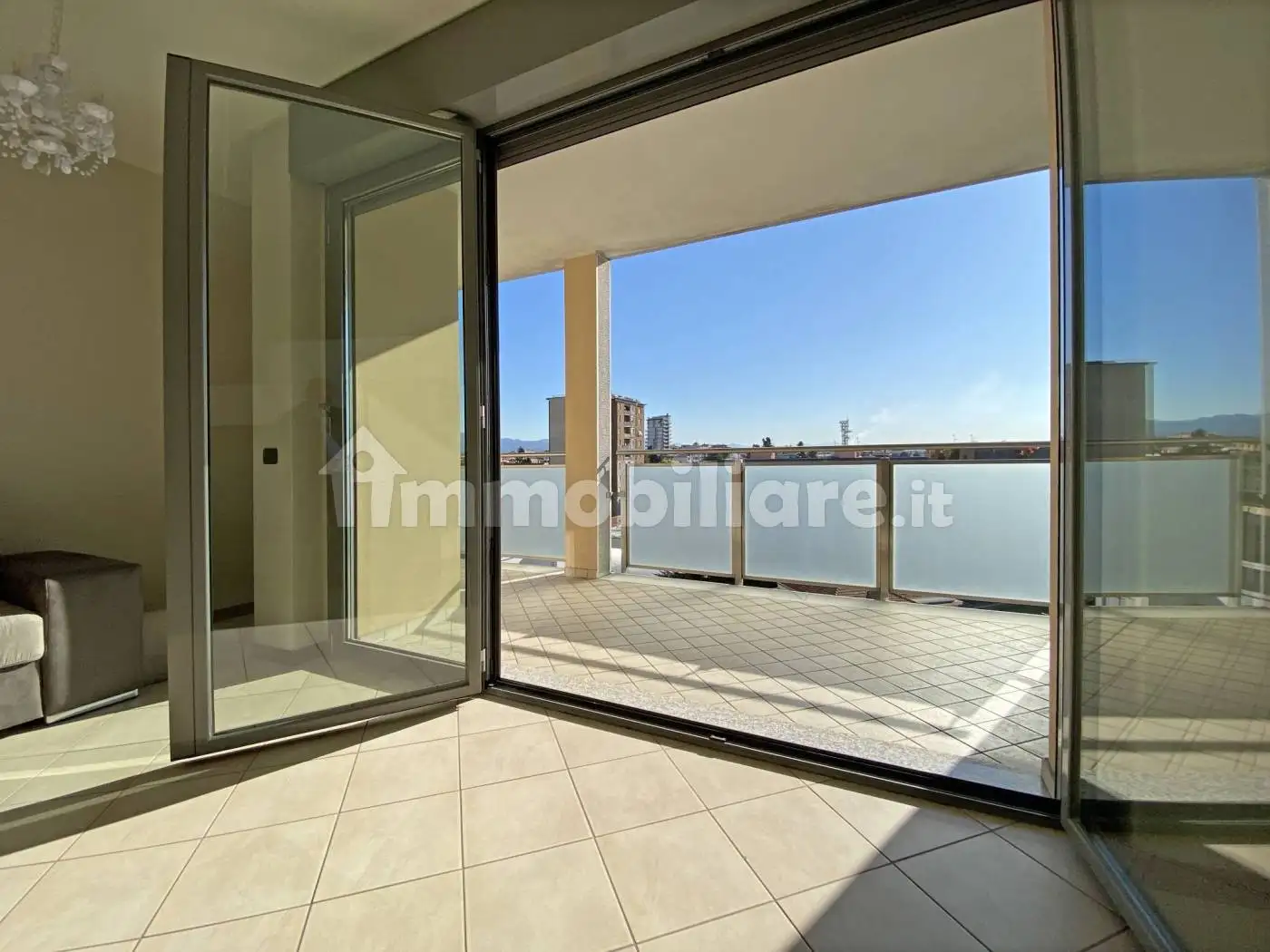 Trilocale piazzale 25 Aprile 6, Stazione, Seregno - foto 3