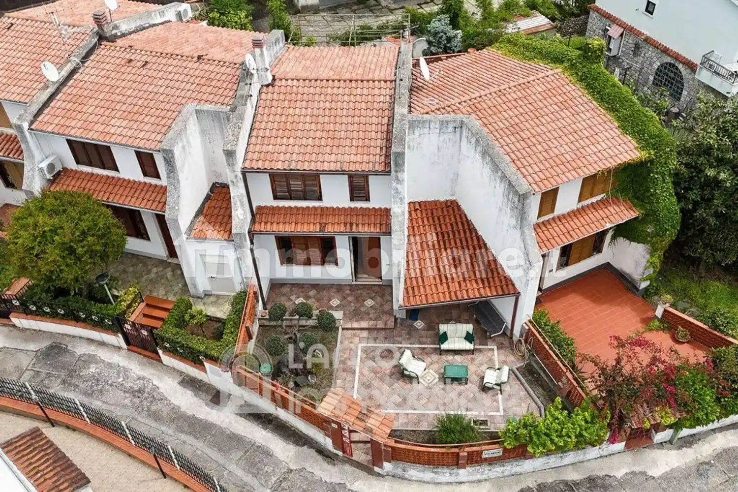 Villa unifamiliare via Picasso San C., Baia del Carpino, Petrosa, Piano Grande, Scalea - foto 2