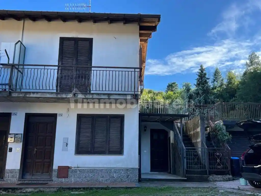 Casa indipendente in vendita a Besozzo