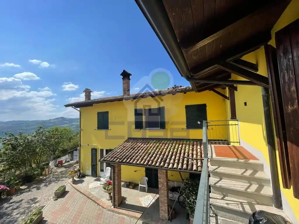 Casa indipendente in vendita a Pianello Val Tidone