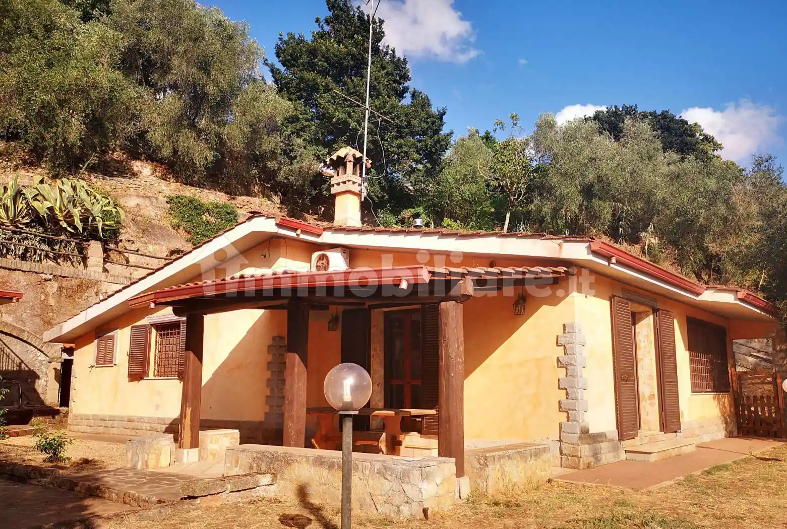 Villa in vendita a Aprilia