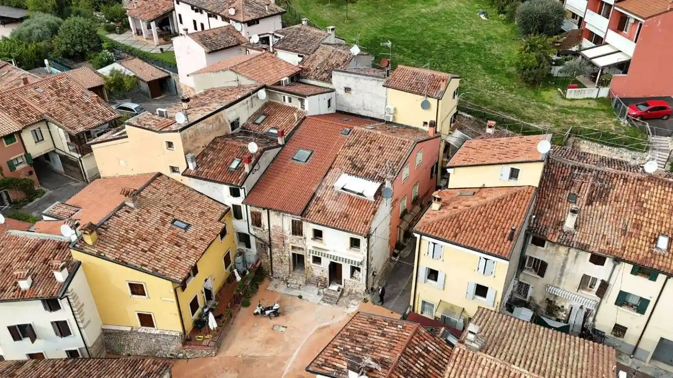 Casa colonica via della Collina 21, Quinto, Verona - foto 2